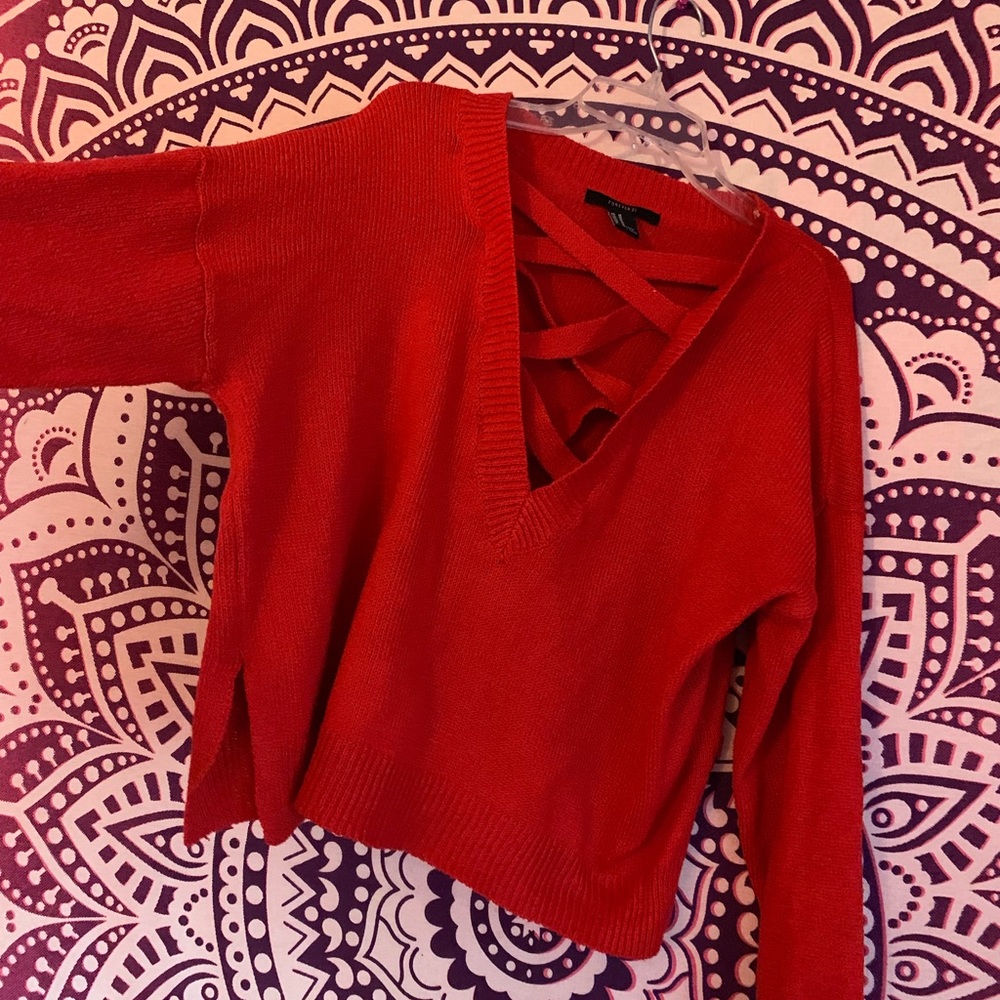 Red sweater size M - Picture 3 of 4